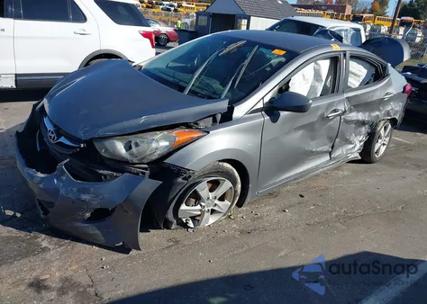 2013 Hyundai Elantra Gls z USA, uszkodzony, nr VIN 5NPDH4AE5DH282186